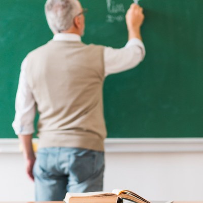 Edital nº 11/PROGEP - Processo Seletivo Simplificado para contratação de professor substituto de Espanhol para o Curso de Bacharelado em Turismo